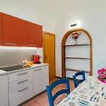 Bouganville Apartament Palazzo (Livorno)