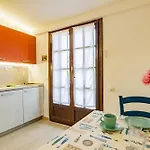 Bouganville * Palazzo (Livorno)